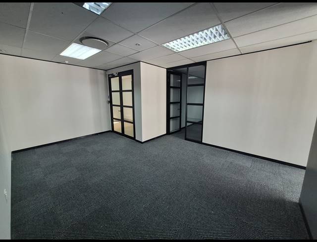 154M² OFFICE TO LET IN RIVONIA